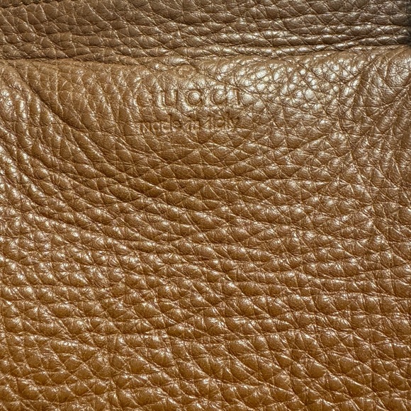 Gucci Pebble Leather Bree Tote - Picture 8 of 16
